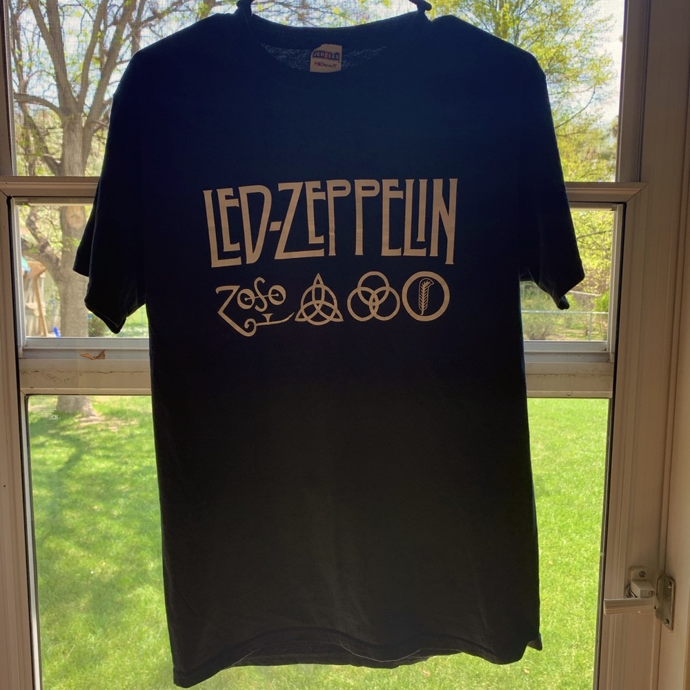 Led Zeppelin black band tee